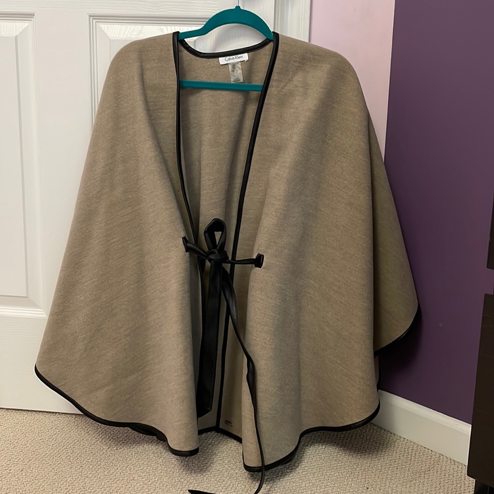 Calvin Klein One Size Women's Wrapped Cap Poncho-one time used
